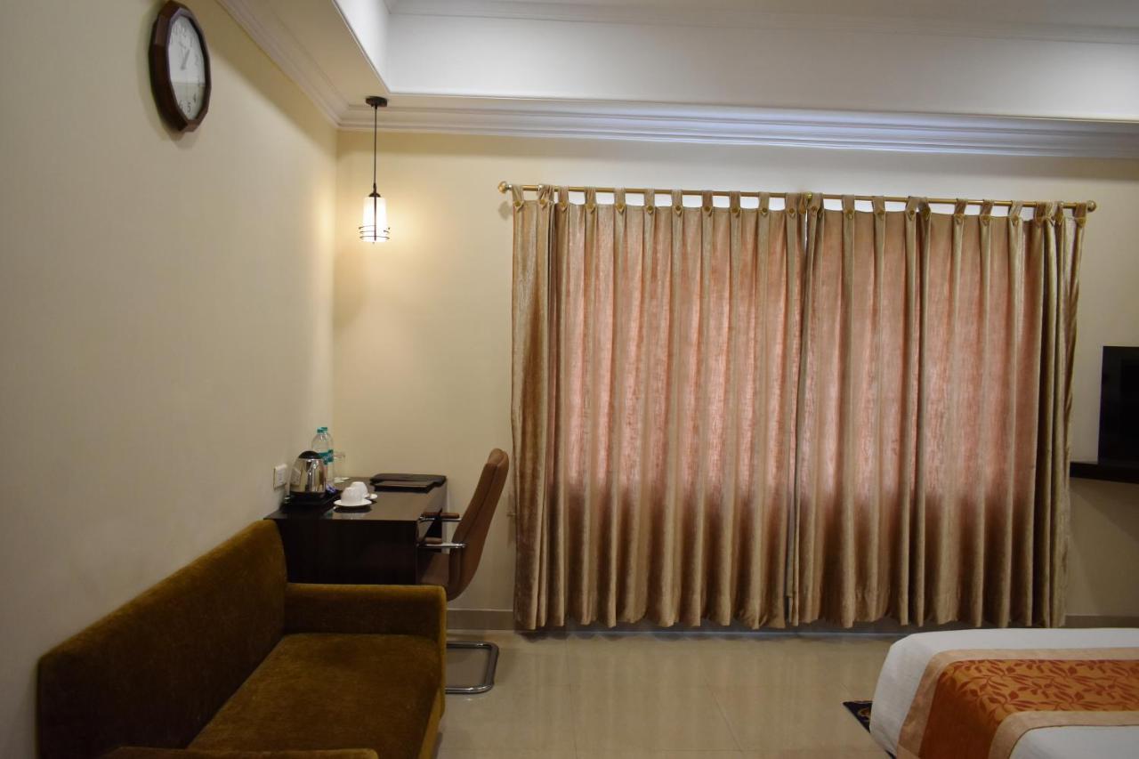 Hotel The Orchard Jharsuguda Exterior foto